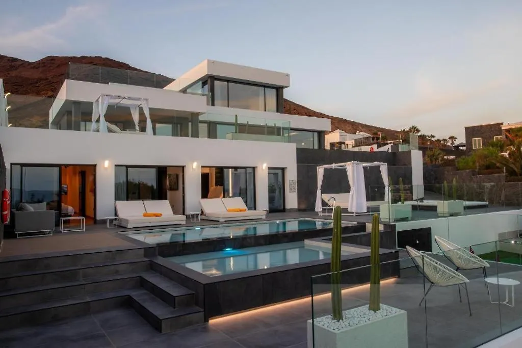 7 Bedroom Villa - By Apricus Holidays Costa Adeje